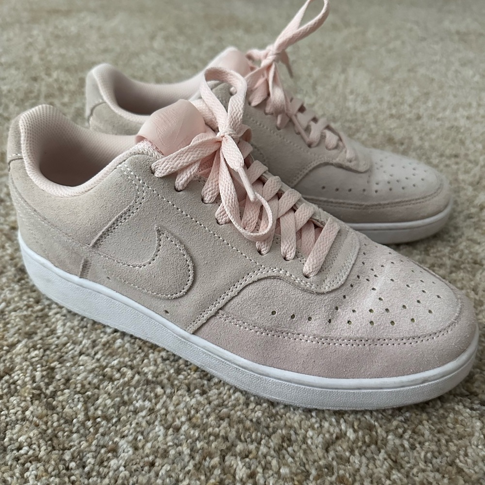 Nike Pink Sneakers Suede Low-Top
